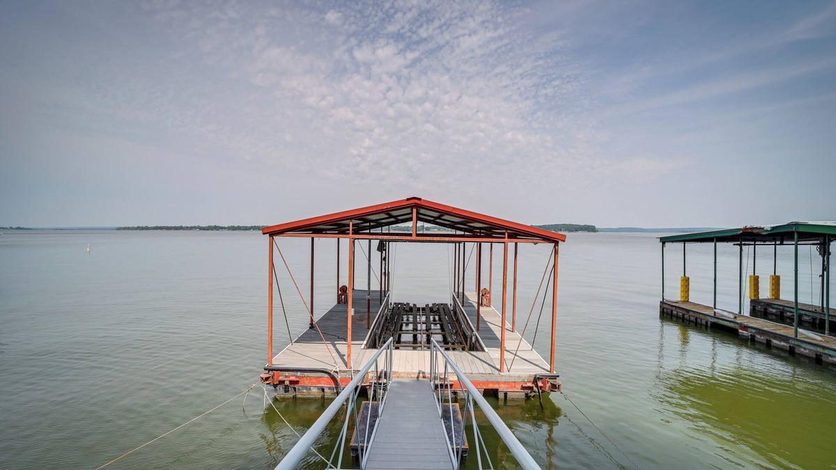 Grove House | Waterfront Grove Retreat w/Dock: 'Cedar Ridge'