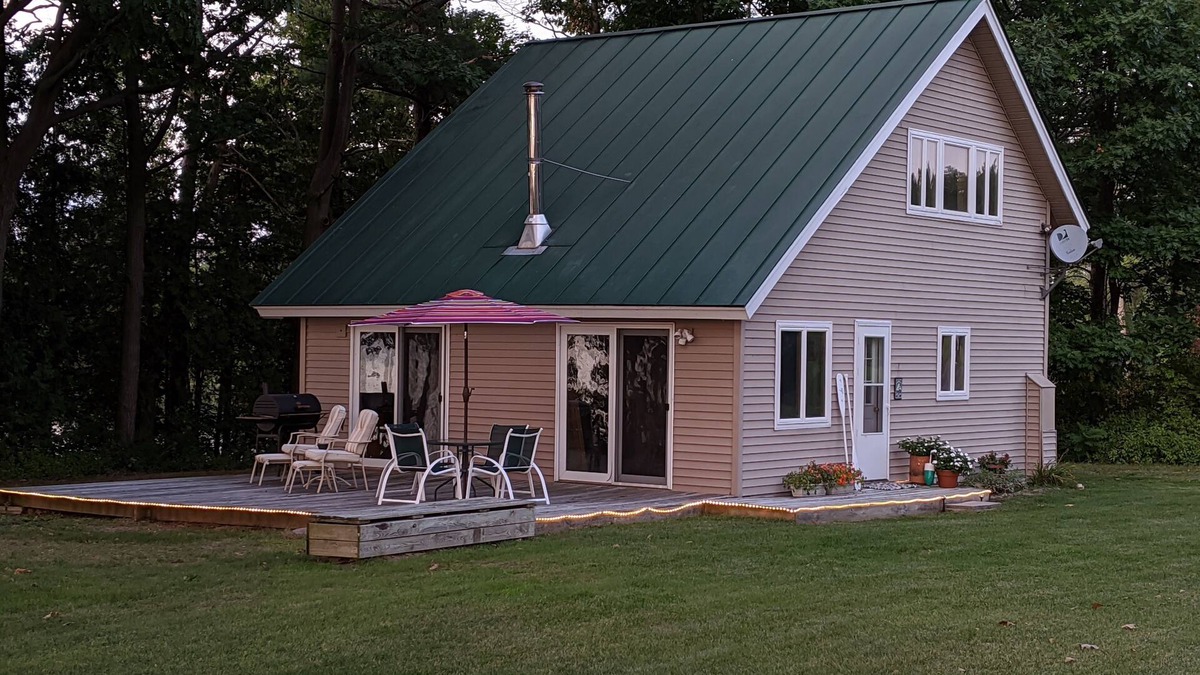 Moriah Center House | Waterfront Guest House