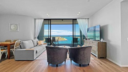Shell Cove Apartment | Waterfront Haven - Memorable Views