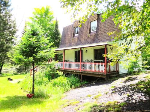 Blue Sea House | Waterfront hiking trails ATV Skidoo