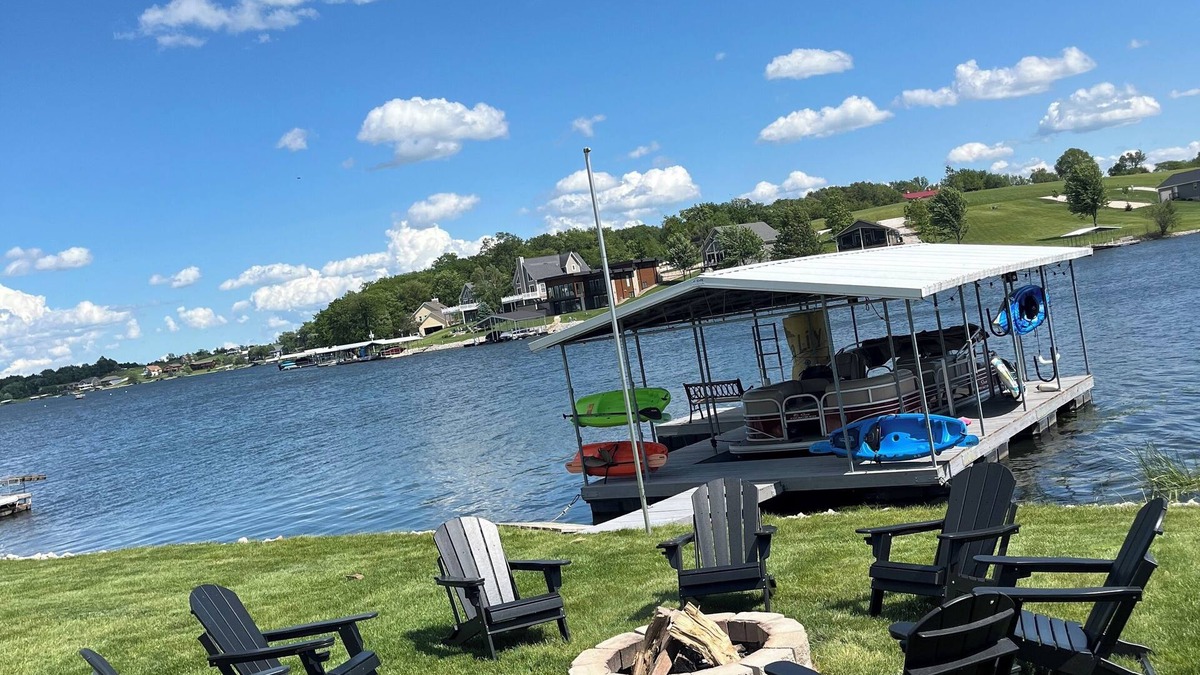 Ellston House | Waterfront home at Sun Valley Lake 1 hour 15 minutes south of Des Moines