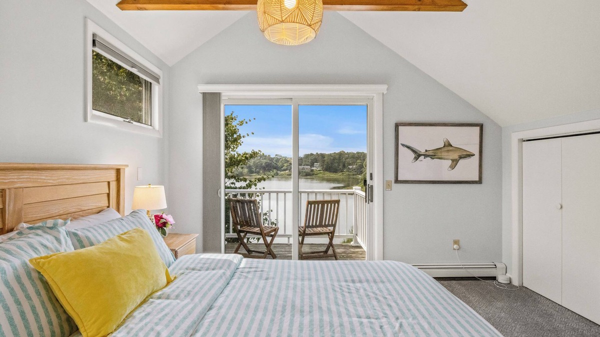 West Chatham House | WATERFRONT home close to Downtown Chatham!