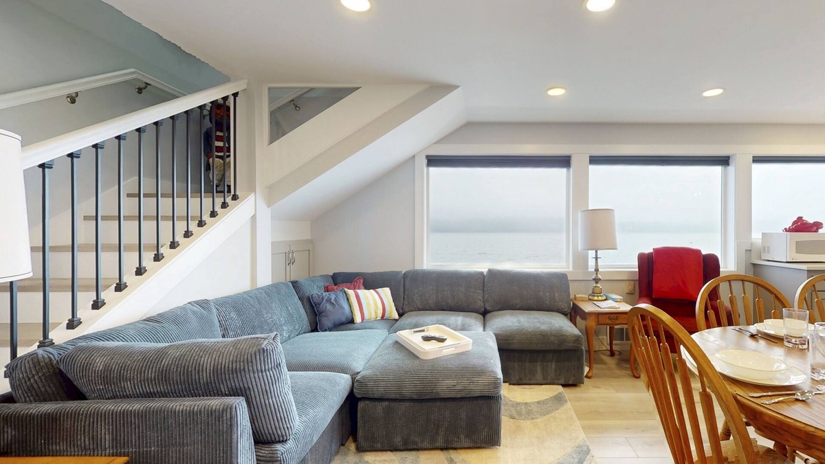 Camano Island House | Waterfront home on beautiful Camano Island with stunning views