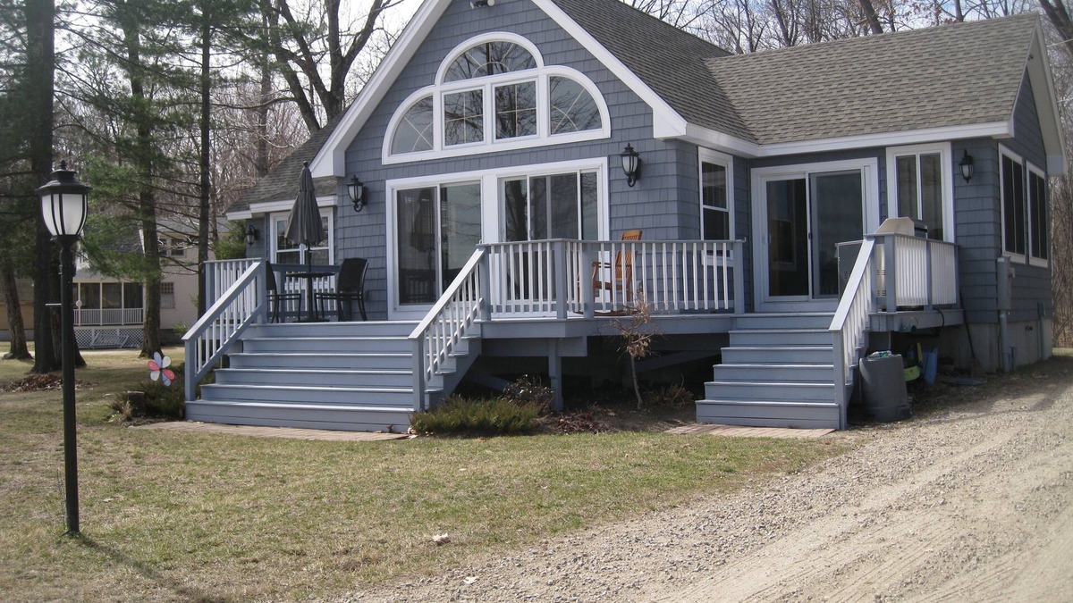 Center Ossipee House | Waterfront Home on the Beach. Ossipee Lake