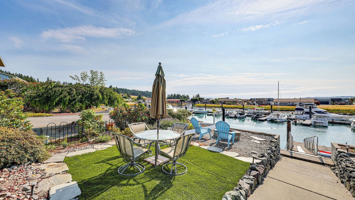 Oak Harbor House | Waterfront Home w/Dock & Hot Tub in Oak Harbor!