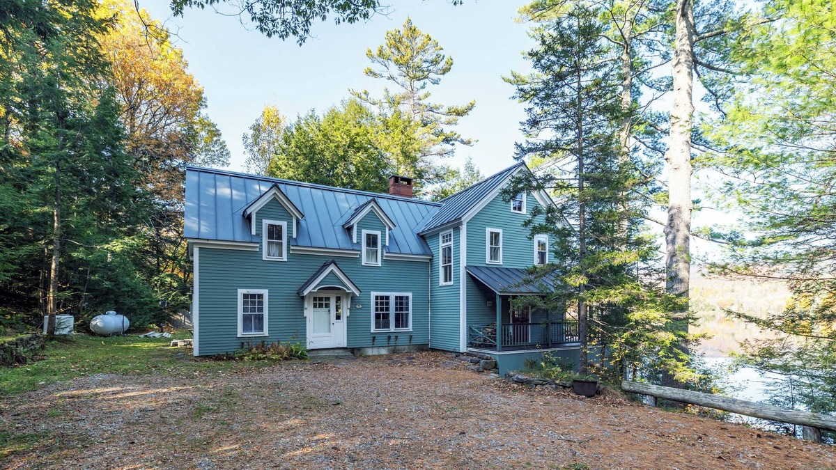 Hanover House | Waterfront Home w/Fireplace near Sunday River