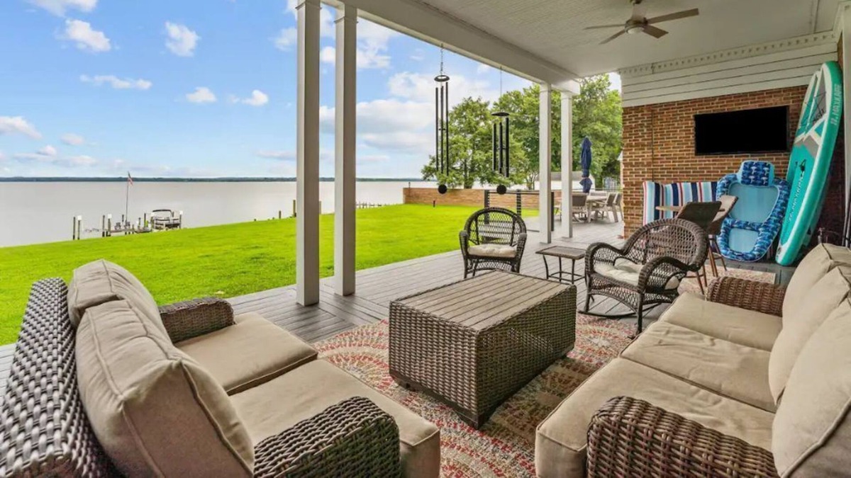Tappahannock House | Waterfront Home with Hot Tub, Dock, Fire Pit, and Private Dock