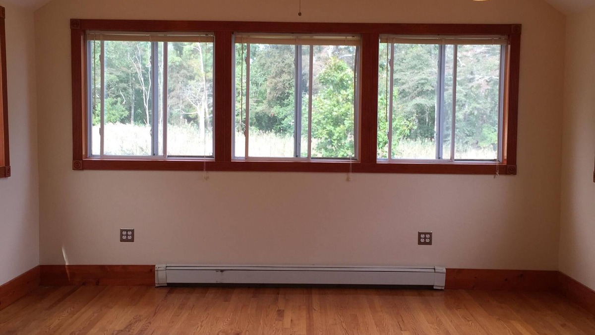 Mastic Beach House | Waterfront Home With Recreational Dock! Great For Rafting, And Close To Beaches