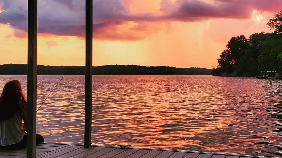 Cadiz House | Waterfront home with dock on Lake Barkley