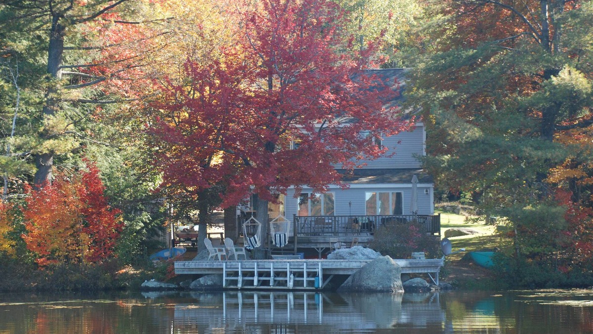 Unity House | Waterfront home with magnificent sunsets on tranquil lake