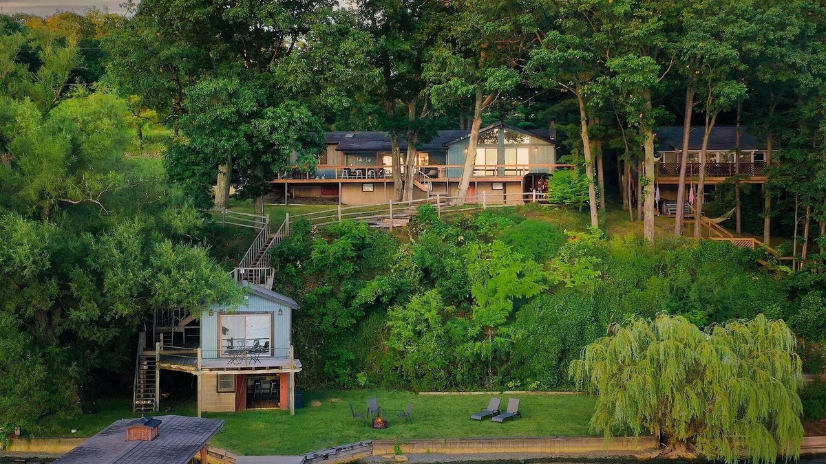 Burdett House | Waterfront Home with Sauna on Seneca Lake FLX Wine Trail