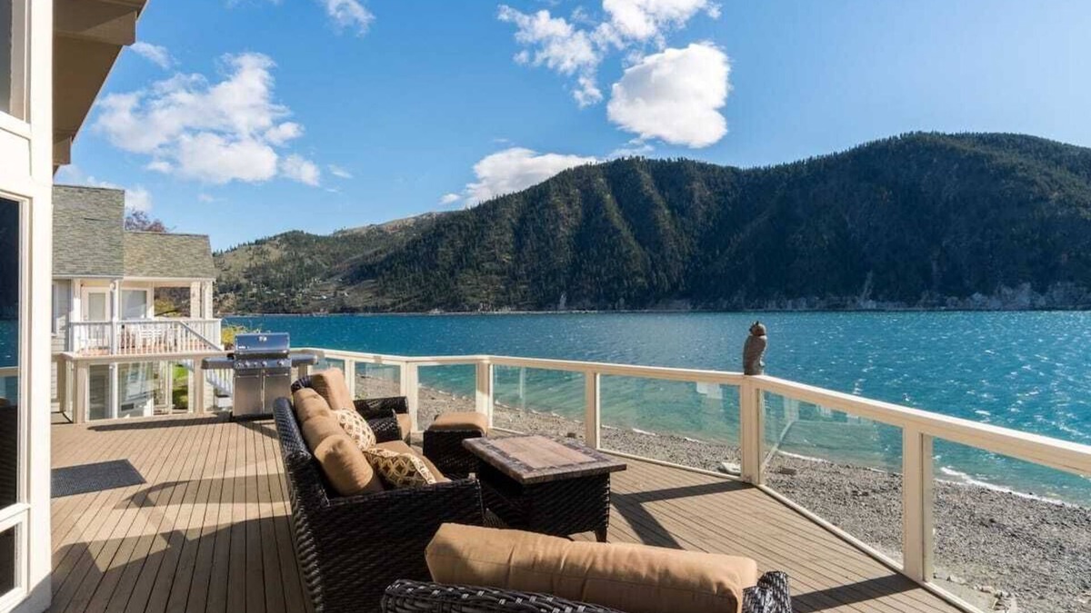Wapato Point House | Waterfront, HotTub, Pool, PickleBall, Wapato Point