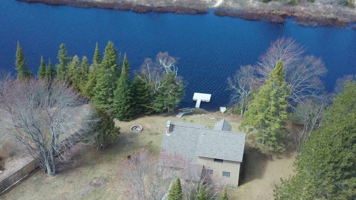 Grand Marais House | Waterfront house w/large garage located on trail 8 in Grand Marais.