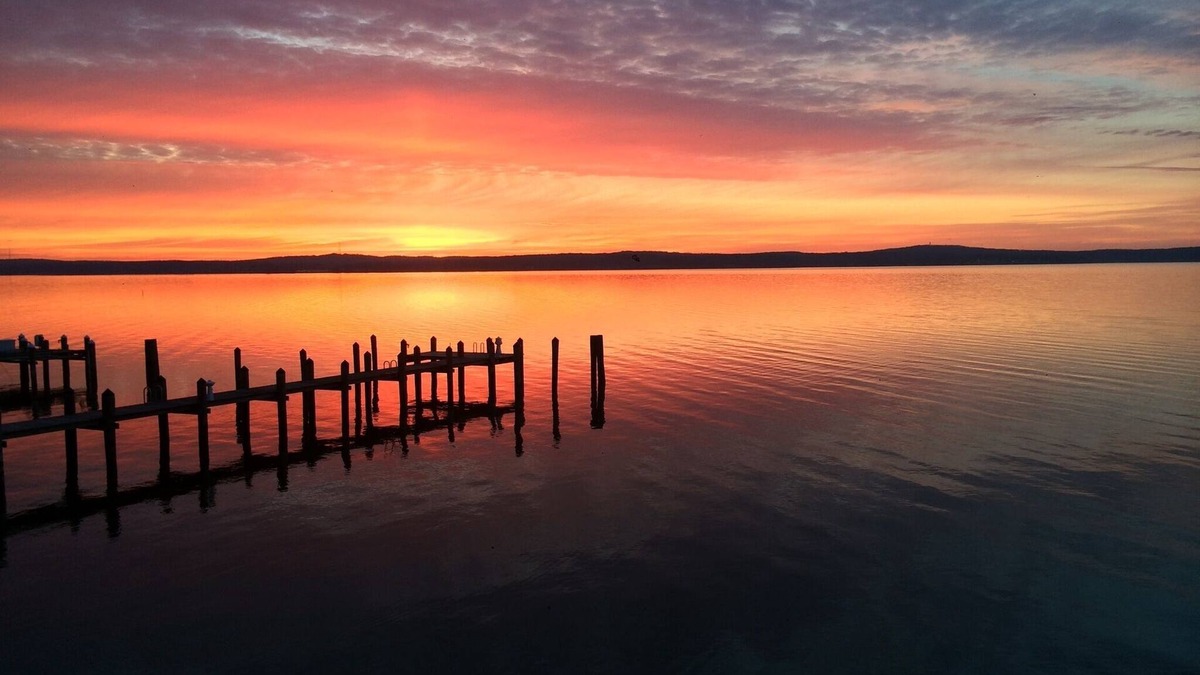 Perryville House | Waterfront house with amazing views. Top of the Chesapeake