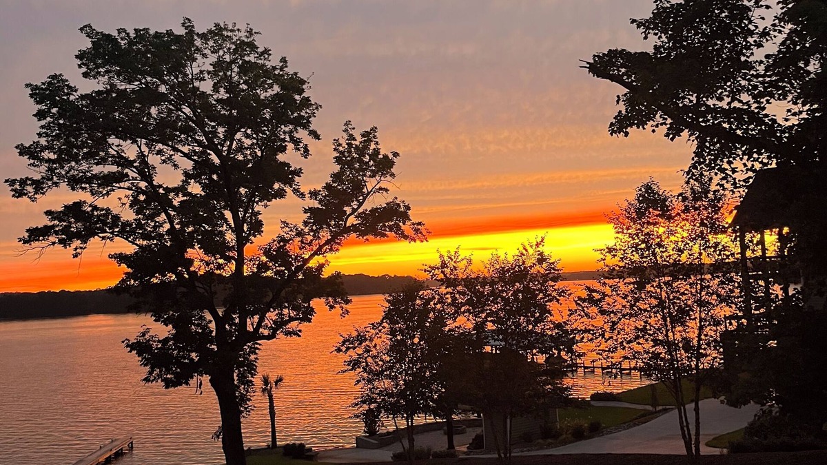 Cross Hill House | Waterfront Lake Greenwood Home