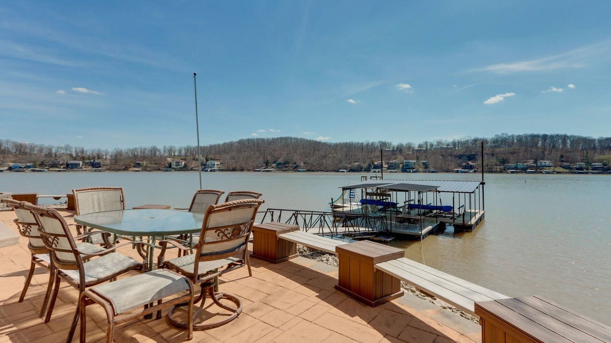Roach House | Waterfront Lake of the Ozarks Home w/Private Dock