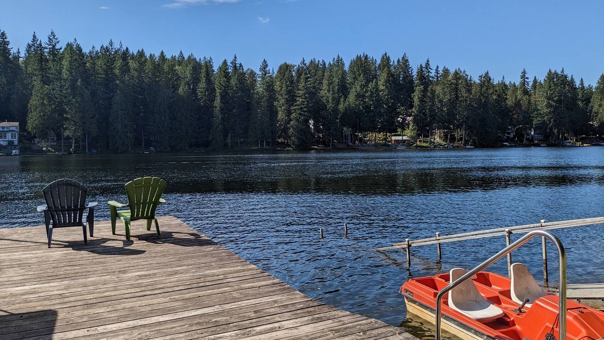 Ames Lake House | Waterfront living on a quiet lake. Pet Friendly.