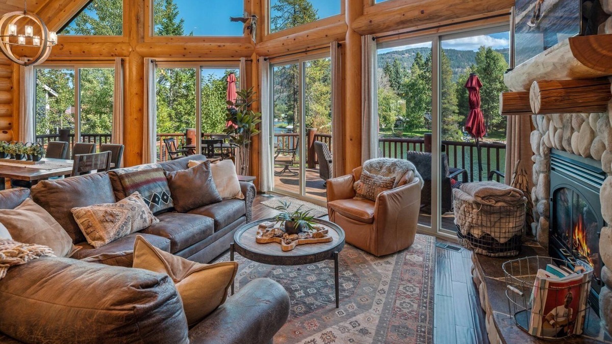 Sagle House | Waterfront Luxe Log Home, Private Dock, Hot Tub & Pickleball