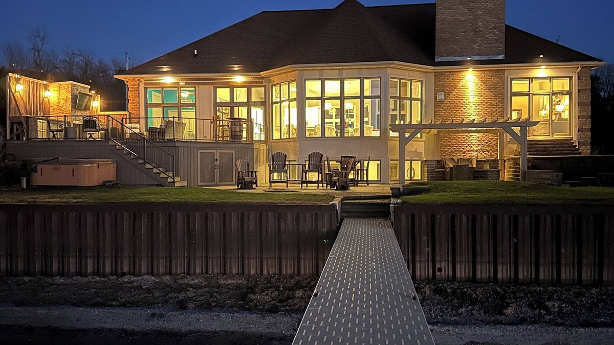 Kewaunee County House | Waterfront Luxury Home 30 minutes from Green Bay and Lambeau Field!