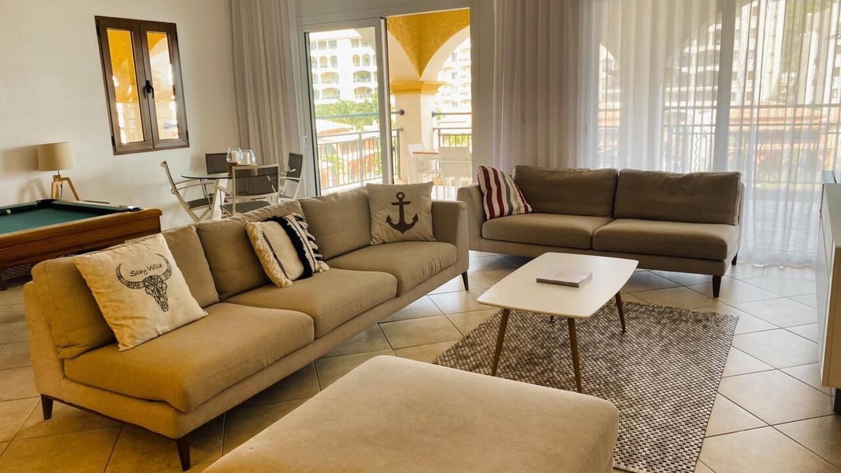 Maho Apartment | Waterfront luxury apartment in Porto Cupecoy