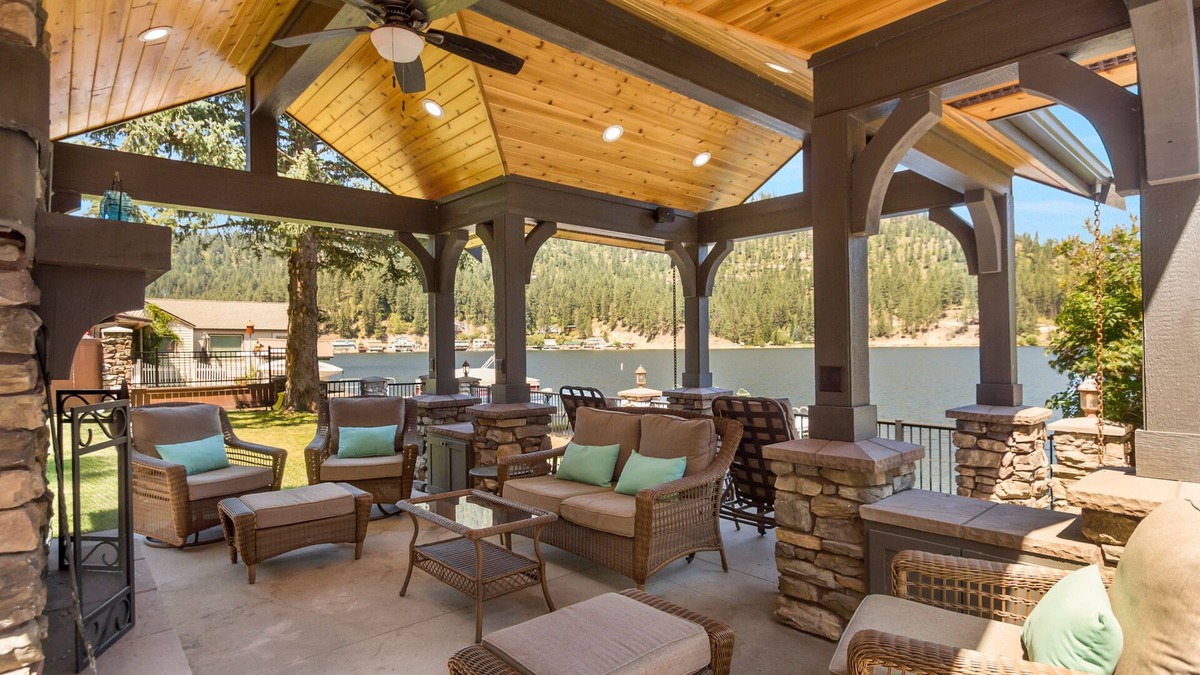 Loon Lake Cabin | Waterfront Luxury Tiny Home w/private dock on Deer Lake