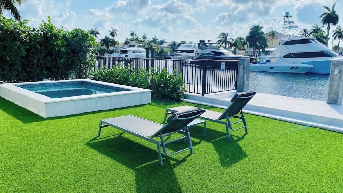 Lauderdale Harbours House | Waterfront & Marble Heated Pool 1.3mi to ConvCtr