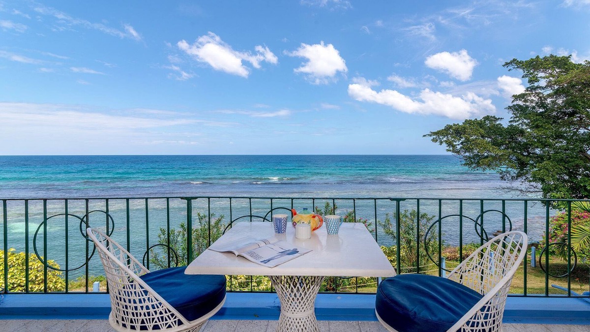 Ocho Rios Apartment | Waterfront , minutes from the beach, self catering, 24 hr security,