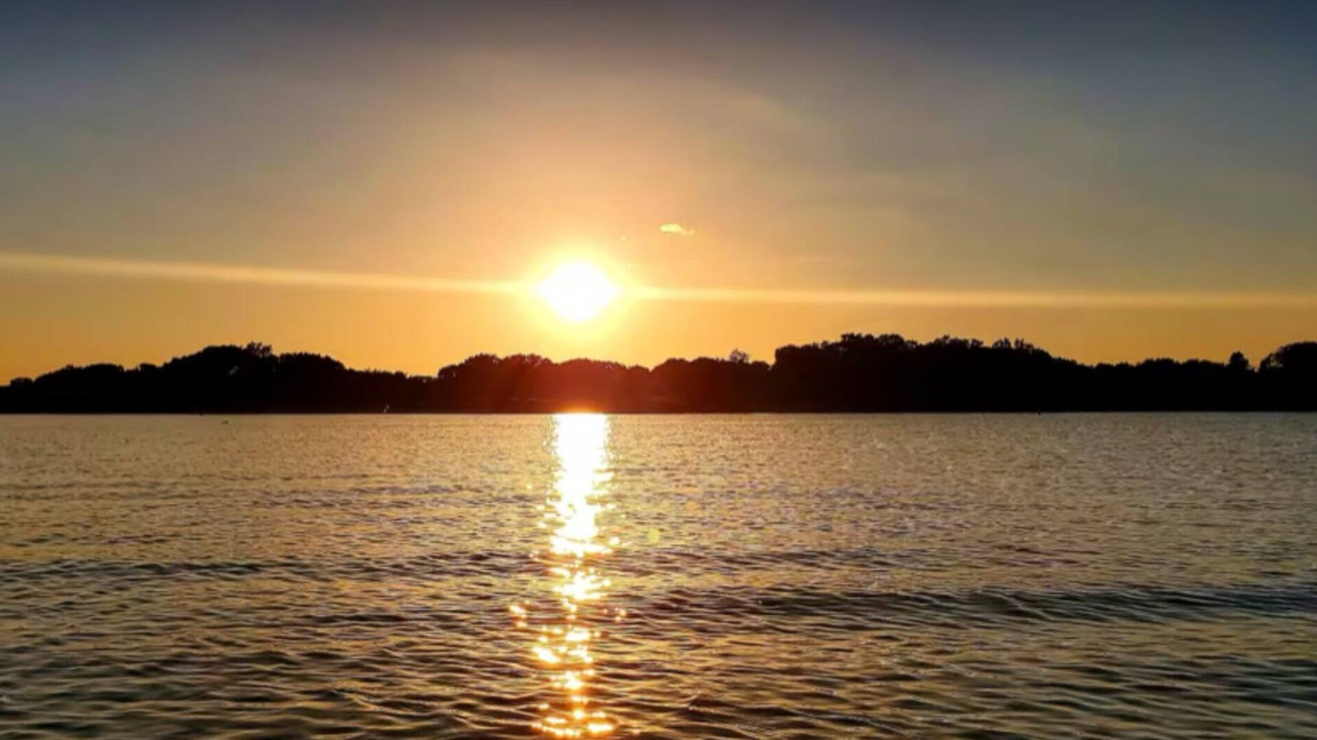 Wills Point House | Waterfront Mobile Home w Private Dock on Lake Tawakoni