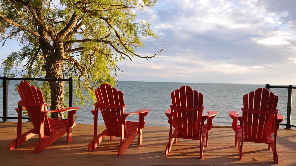 Selkirk Cottage | Waterfront Modern Cozy 3-bedroom Entire Cottage