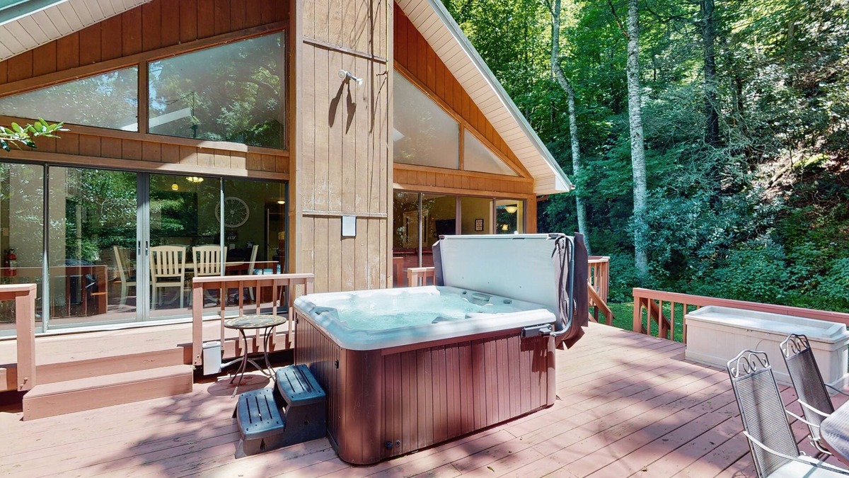 Morganton Cabin | Waterfront Mountain Cabin w/New Hot Tub, Large Deck, Firepit, Gas Grill & WiFi