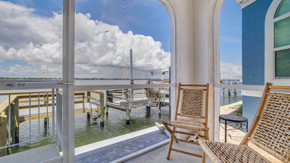 Nettles Island House | Waterfront Nettles Island Beach House: Pool Access