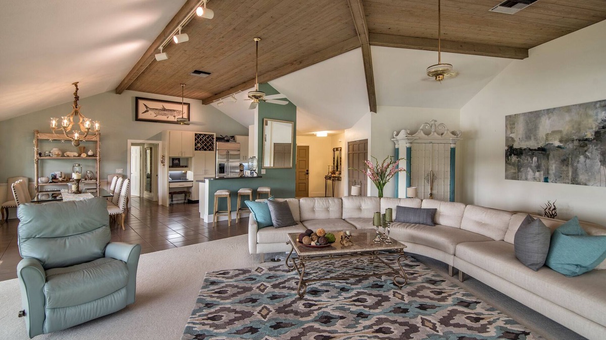 Harbor Hills House | Waterfront NW Bradenton; dolphins, amenities, exotic birds.