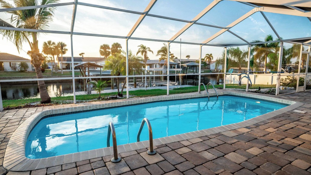 Bal Harbour House | Waterfront Oasis with Pool, Spa + Lanai Bar - Simply Blessed