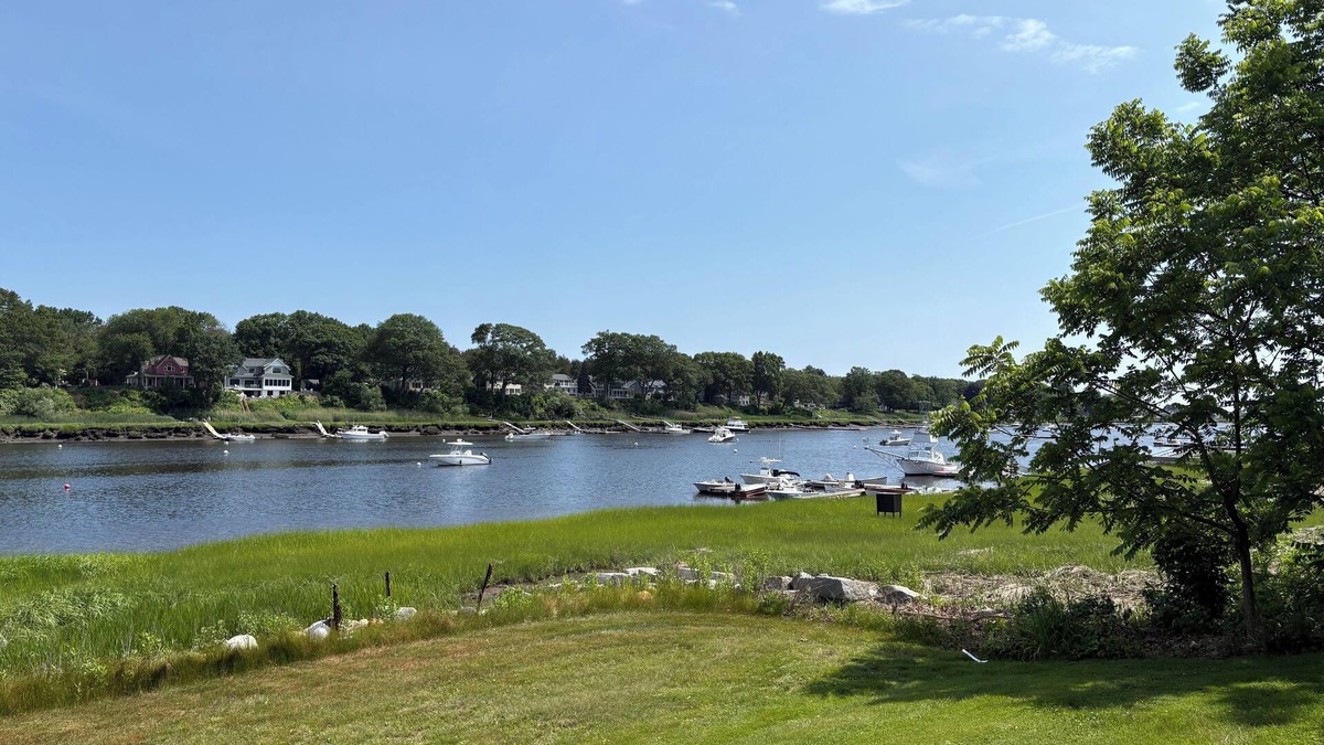 Newbury House | Waterfront on the Parker River! Close to beaches and Newburyport. Pet-Friendly