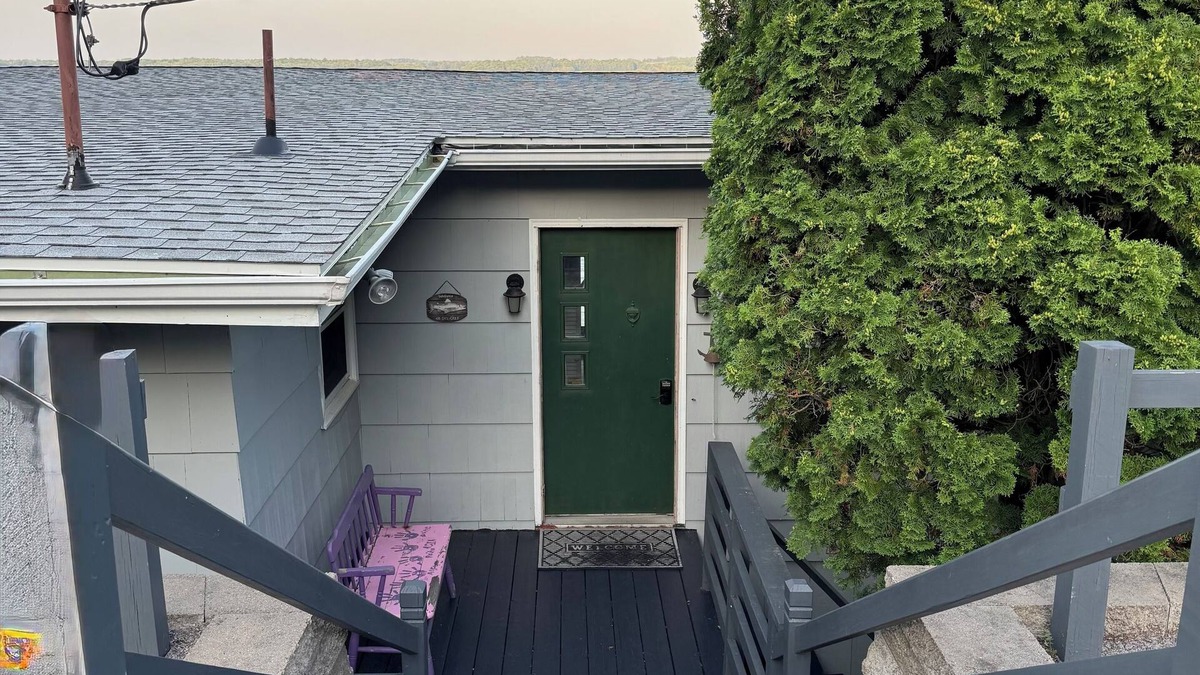 Canandaigua House | Waterfront Paradise with NEW Jacuzzi Spa!