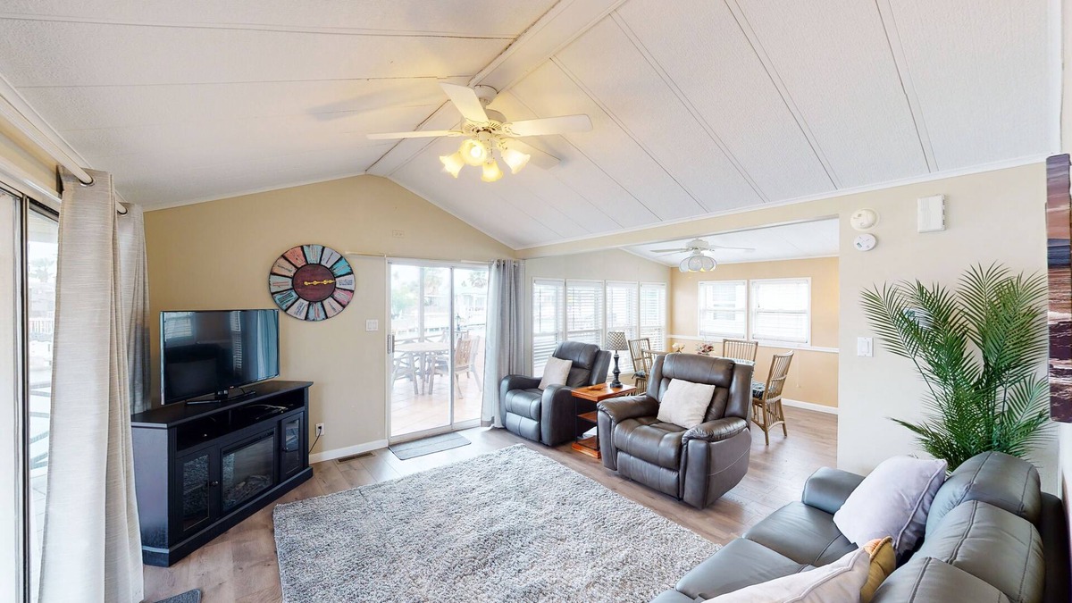 Port Isabel House | Waterfront Park Model Home w/boat slip & shared pools, hot tub,tennis, gym