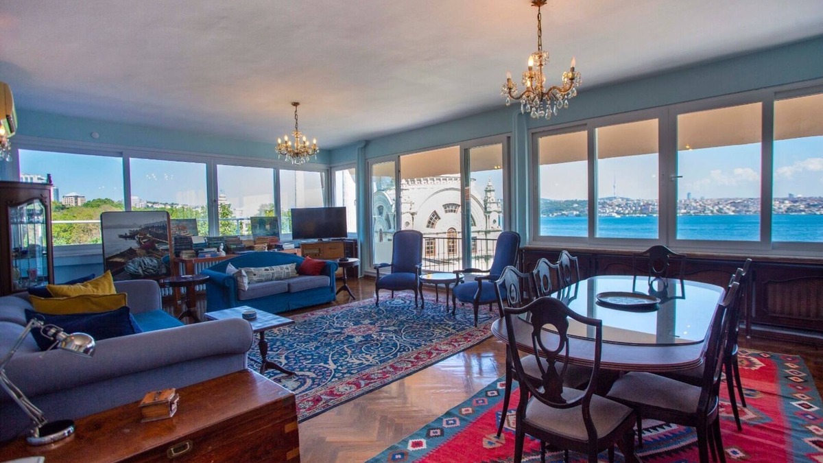 Kabatas Condo | Waterfront Penthouse Apt. with a Stunning View