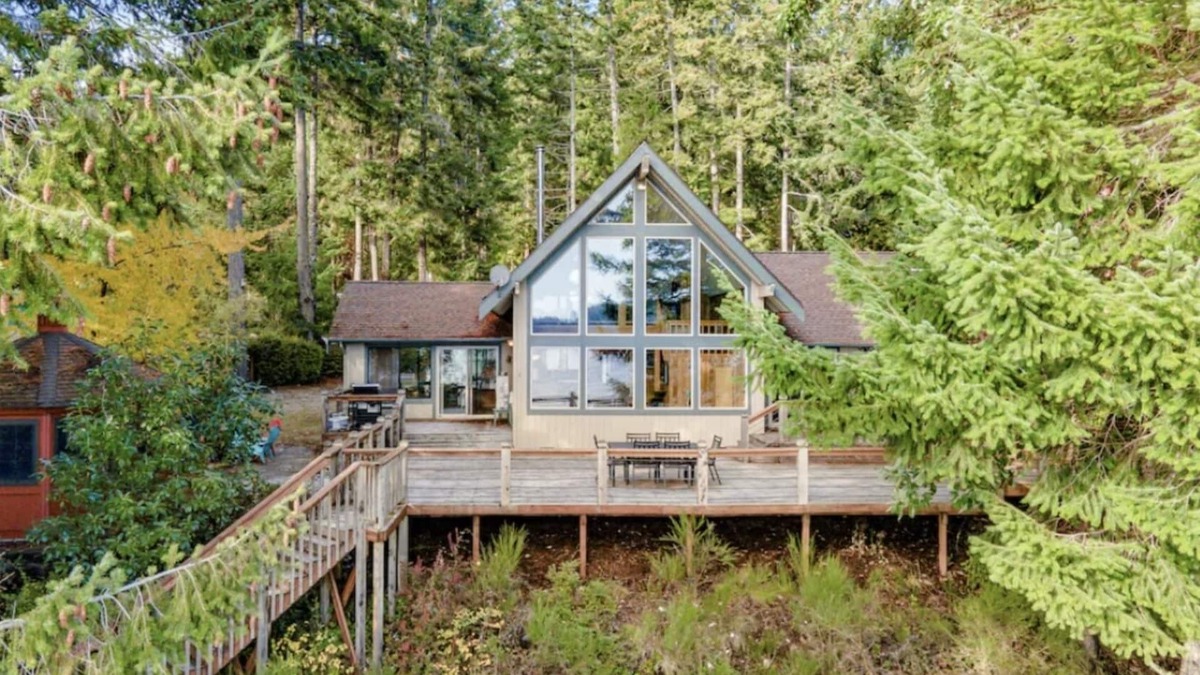 Eldon House | Waterfront Retreat: Eldon House on Hood Canal