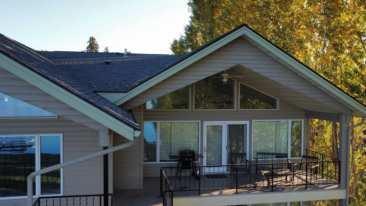 Polson Condo | Waterfront Retreat on Flathead Lake