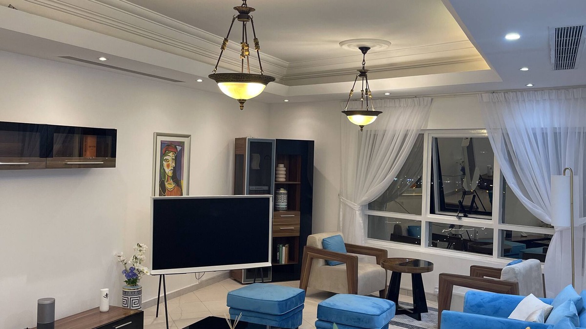 Al Majaz Apartment | WATERFRONT ROYAL 3BR APARTMENT - 5 MIN FROM BEACH