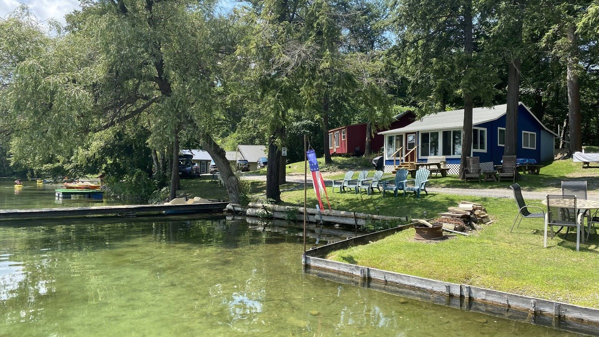 Tully Cabin | Waterfront, Rustic Cabin, Great Swimming, Own Dock, Raft