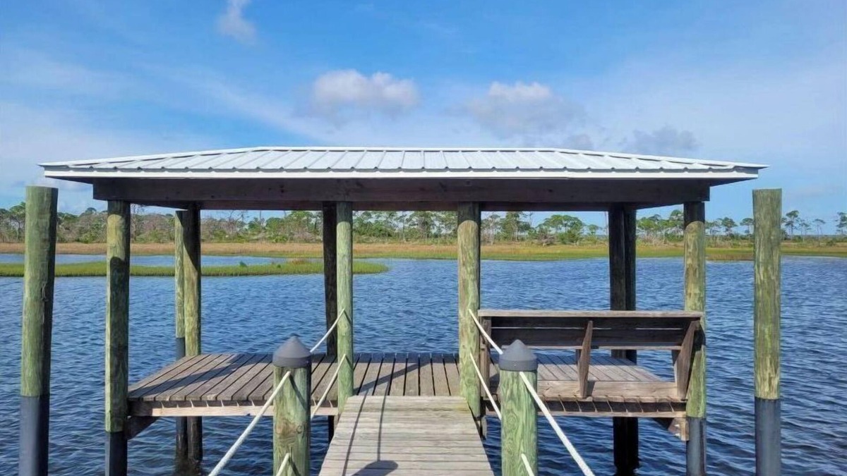 Cape San Blas RV Rental | Waterfront RV Site with Dock