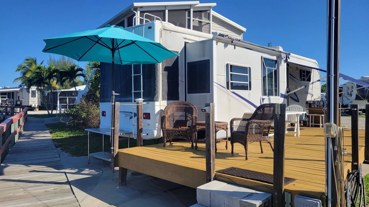 Chokoloskee House | Waterfront RV with Boat Slip in Chokoloske...Surrounded by Everglades Nat'l Park
