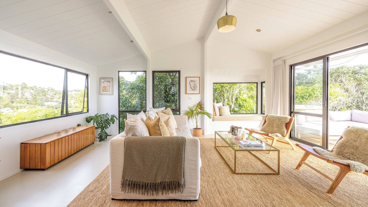 Waiheke Island House | Waterfront Sanctuary, Oneroa - Now open for Christmas and New Year booking!