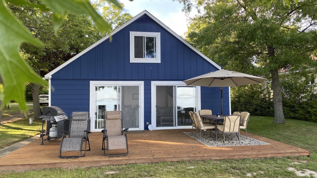 Pigeon Cottage | Waterfront Sand Point Cottage on Wild Fowl Bay Caseville MI
