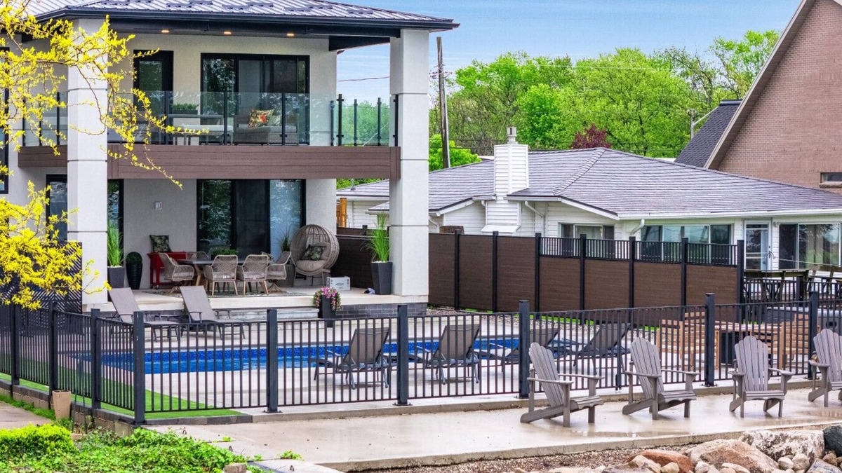 Leamington House | Waterfront Serenity meets Modern Luxury