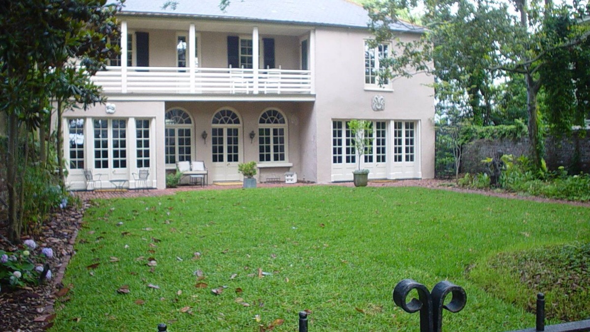 South of Broad Bed & Breakfast | Waterfront Stay in a Historic Carriage House!