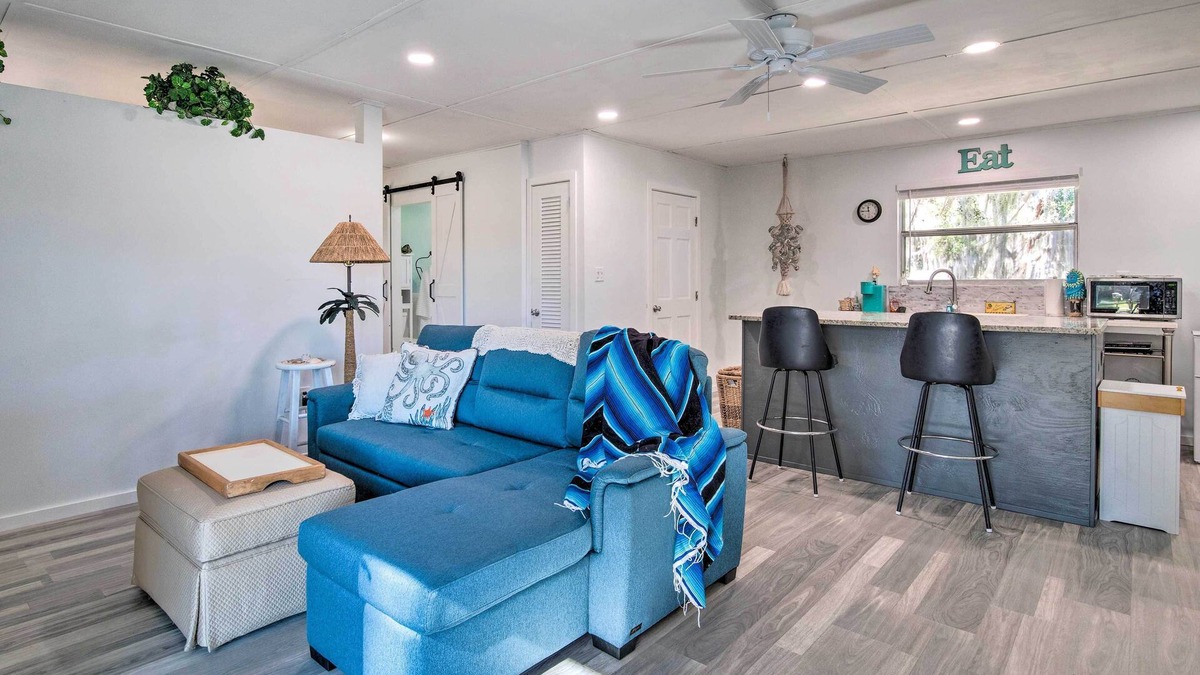 Fellowship Apartment | Waterfront Studio w/Dock Access in Inglis!