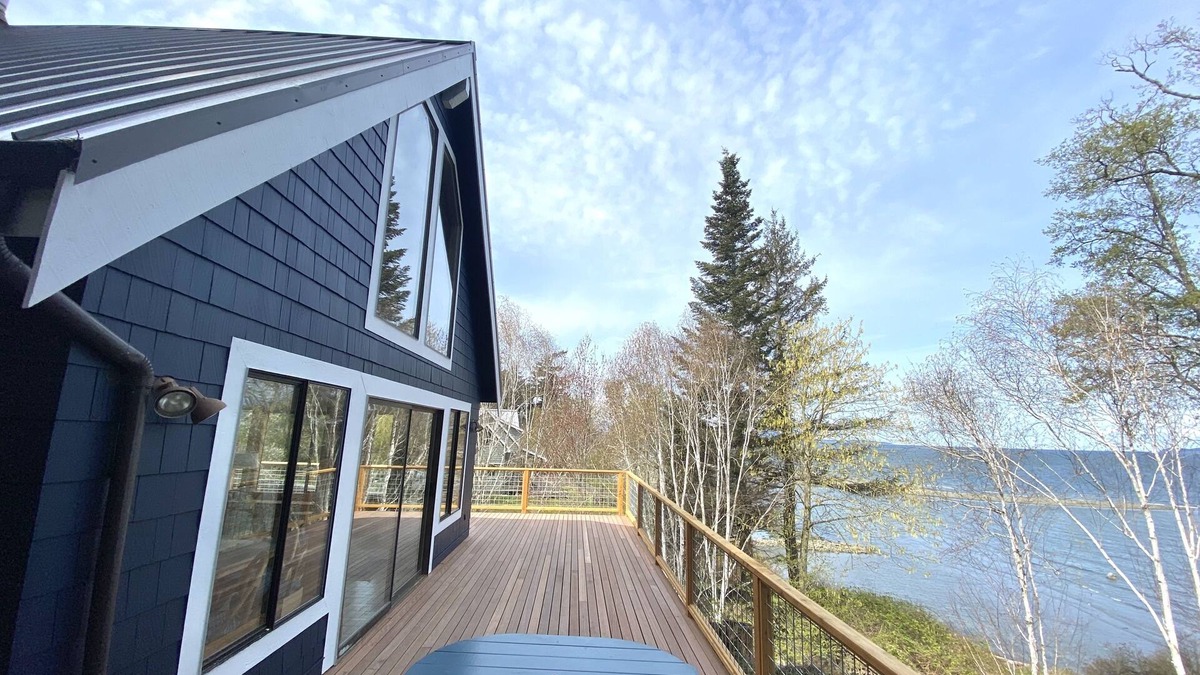 Eastsound Cabin | Waterfront sunset cabin - 2 bedrooms + sleeping loft
