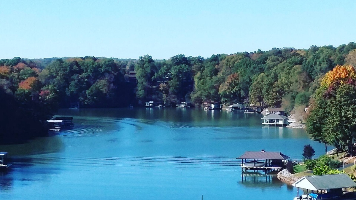 North Shore Condo | Waterfront Top Floor Condo at Smith Mountain Lake with private boat slip